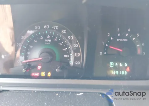 2010 Dodge Journey Sxt z USA, uszkodzony, nr VIN 3D4PH5FV1AT108111